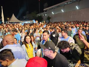 Hadiri Konser Indonesia Maju di Kupang, Gibran Jadi Rebutan Selfie