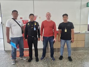 Bule Rusia Diusir dari Bali gegara Overstay 474 Hari Bule Rusia Diusir dari Bali gegara Overstay 474 Hari