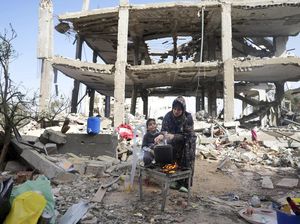 Drone Israel Serang RS di Gaza Selatan, Pengungsi Terluka Drone Israel Serang RS di Gaza Selatan, Pengungsi Terluka