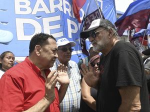 Ekonomi Negara Terpuruk, Presiden Argentina Ribut dengan Senat soal Dekrit Ekonomi Negara Terpuruk, Presiden Argentina Ribut dengan Senat soal Dekrit