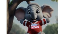 Si gajah Arsenal yang kecil dan menggemaskan itu pun turun dari pohon dengan riang gembira. Ada-ada saja, ya! (Foto: Twitter)