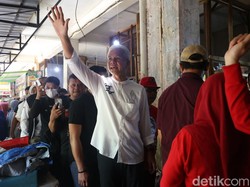 Blusukan ke Pasar Palimo, Ganjar Ungkap Harga Bahan Pokok Masih Tinggi