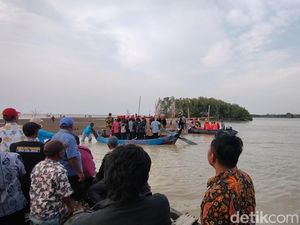 Kisah Penemuan Arnavat, Pulau Baru yang Muncul di Sayung Demak Kisah Penemuan Arnavat, Pulau Baru yang Muncul di Sayung Demak