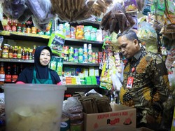 Pj Walkot Tangerang Lakukan Sidak Pasar, Pastikan Stok-Harga Pangan Aman