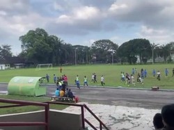 Heboh Pertandingan Liga 3 Sumut antara Poslab Vs PS Keluarga USU Ricuh