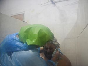 Relawan Gereja di Bolivia Mendandani Ratusan Tunawisma saat Libur Nataru Relawan Gereja di Bolivia Mendandani Ratusan Tunawisma saat Libur Nataru