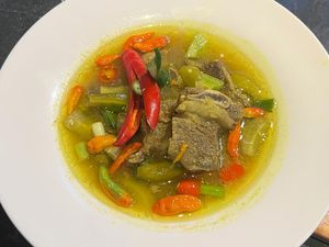 Resep Garang Asam Iga Sapi yang Pedas Segar untuk Malam Tahun Baru