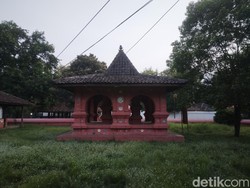 Menguak Filosofi Bangunan Ksiti Hinggil Keraton Kanoman Cirebon