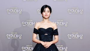 8 Gaya Artis Korea di SBS Drama Awards 2023, Kim Tae Ri Bikin Pangling