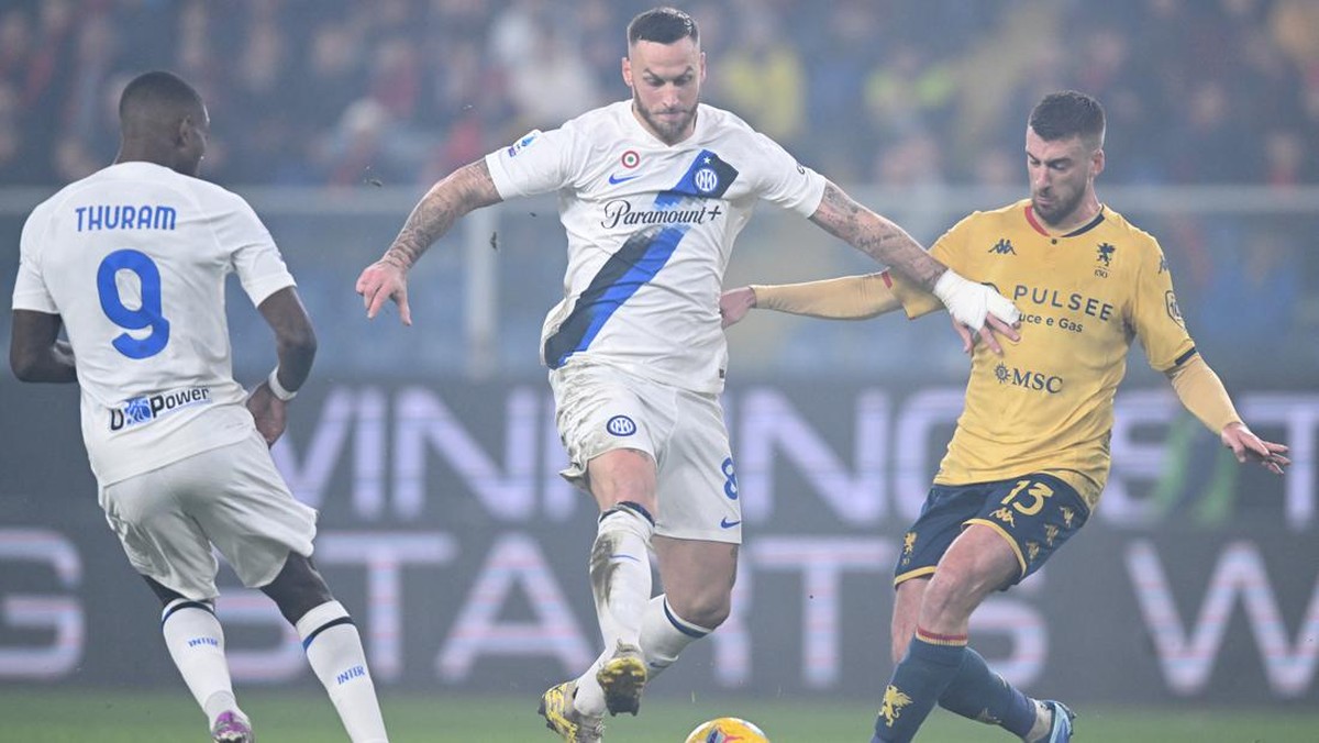 Laga Genoa vs Inter Milan dalam lanjutan Liga Italia berakhir imbang 1-1 (Foto: REUTERS/DANIELE MASCOLO)