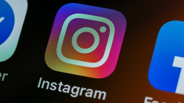ilustrasi Instagram