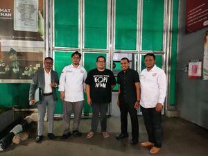 Penahanan Ditangguhkan, Jubir AMIN Indra Charismiadji Dikenakan Wajib Lapor Penahanan Ditangguhkan, Jubir AMIN Indra Charismiadji Dikenakan Wajib Lapor
