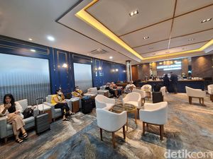 Stasiun Gubeng Kini Punya Luxury Lounge, Ruang Tunggu yang Mewah Stasiun Gubeng Kini Punya Luxury Lounge, Ruang Tunggu yang Mewah