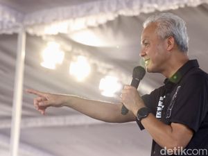 Kala Ganjar Tanya Influencer: Mau Makan Siang Gratis atau Internet Gratis?