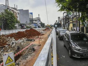 Proyek LRT Velodrome-Manggarai Bersanding dengan Kemacetan, Ini Potretnya