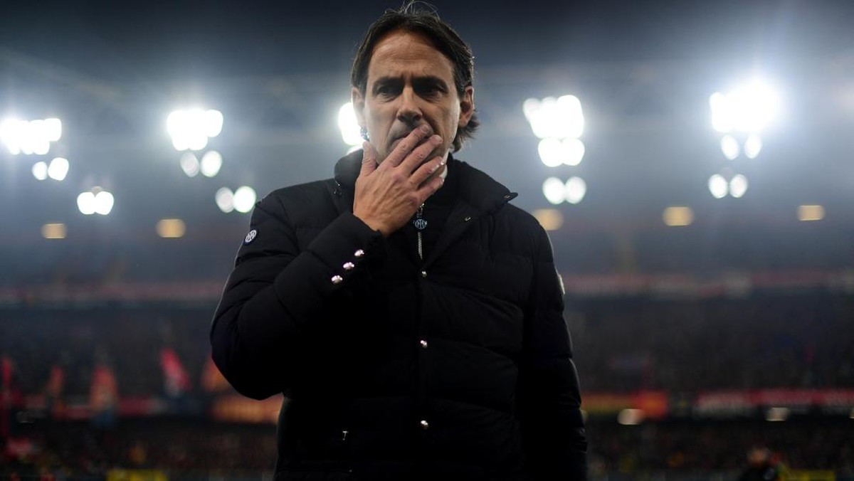 Pelatih Inter Milan Simone Inzaghi (Foto: REUTERS/DANIELE MASCOLO)