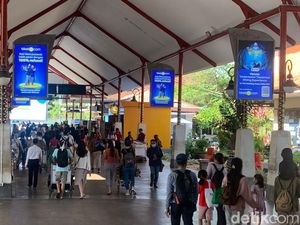Pungutan Rp 150 Ribu Wisman di Bali Baru 40% Pungutan Rp 150 Ribu Wisman di Bali Baru 40%