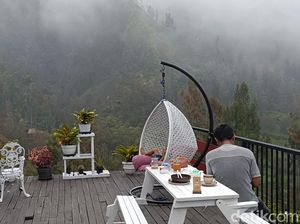 Cafe Dhe Ringgit Bromo, Tempat Nongkrong yang Ramah di Kantong