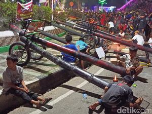Serunya Festival Meriam Bambu Sambut Tahun Baru di Tana Toraja Serunya Festival Meriam Bambu Sambut Tahun Baru di Tana Toraja