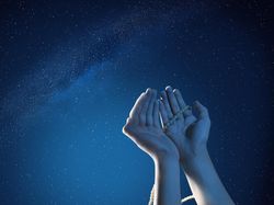 Bacaan Doa Malam Lailatul Qadar: Arab, Latin, dan Artinya