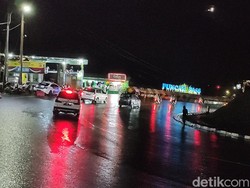 Jalur Puncak Cianjur Sepi di Malam Pergantian Tahun