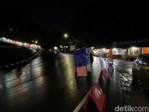 Penampakan Jalur Puncak Ditutup Total Jelang Tahun Baru 2024 Penampakan Jalur Puncak Ditutup Total Jelang Tahun Baru 2024