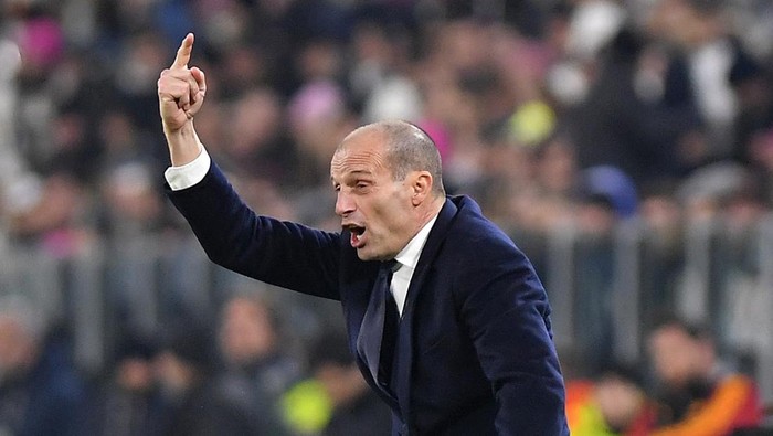 Soccer Football - Serie A - Juventus v AS Roma - Allianz Stadium, Turin, Italy - December 30, 2023  Juventus coach Massimiliano Allegri REUTERS/Massimo Pinca