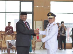 Pj Gubernur Safrizal Lantik Yuspian Jadi Pj Bupati Belitung