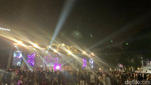 Suasana Kepadatan Malam Tahun Baru di Medan