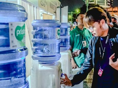 Berbagi Kebaikan dengan Ribuan Masyarakat di Perayaan Tahun Baru 2024
