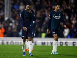 Arsenal Datar dan Kelelahan! Arsenal Datar dan Kelelahan!