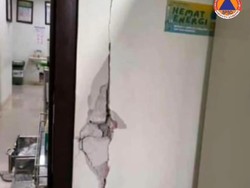 Penampakan Rumah-rumah di Sumedang yang Rusak Imbas Gempa