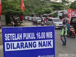 Puncak Liburan Tahun Baru di Pantai Tulungagung-Trenggalek, JLS Padat Puncak Liburan Tahun Baru di Pantai Tulungagung-Trenggalek, JLS Padat