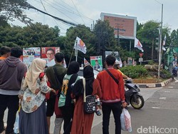 Hindari Macet, Warga Rela Turun dari Angkot-Jalan Kaki 1,7 Km ke Ragunan