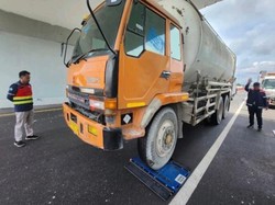 Aturan Larangan Truk Obesitas Segera Berlaku