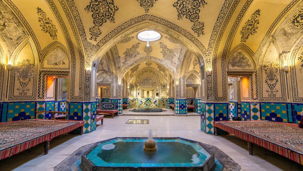Melihat Arsitektur Islam Era Safawi di Pemandian Sultan Amir Ahmad Melihat Arsitektur Islam Era Safawi di Pemandian Sultan Amir Ahmad