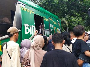 Bus Wara Wiri Terjebak Macet di Kawasan Ancol, Pengunjung Mengeluh