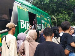 Bus Wara Wiri Terjebak Macet di Kawasan Ancol, Pengunjung Mengeluh