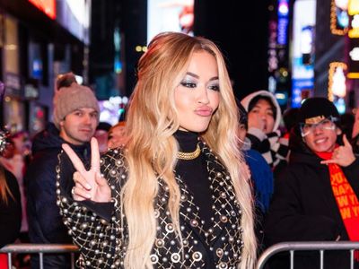 Potret Duck Face ala Rita Ora