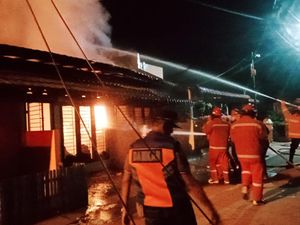 Rice Cooker Masih Tercolok, 3 Rumah Warga Terbakar di Malam Tahun Baru