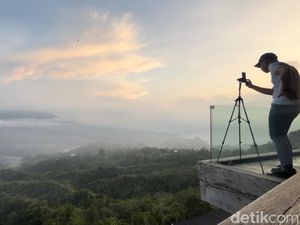Berburu Matahari Terbit Pertama 2024 di Kintamani Bali Berburu Matahari Terbit Pertama 2024 di Kintamani Bali