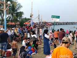 108 Ribu Pengunjung Padati Ancol di Awal Tahun Baru 2024