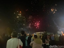 Lapang Merdeka Sukabumi Jadi Lautan Manusia Saat Pergantian Tahun