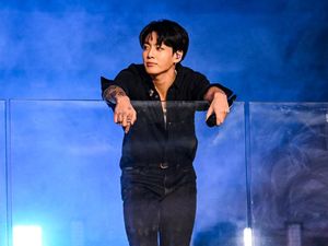 Jungkook BTS dan Stray Kids Raih Penghargaan Peoples Choice Awards 2024 Jungkook BTS dan Stray Kids Raih Penghargaan Peoples Choice Awards 2024