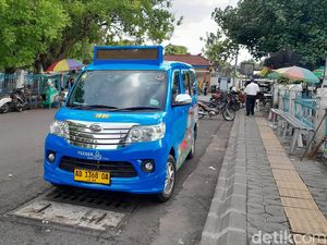 Pemkot Solo Remajakan Puluhan Feeder BST di 3 Koridor Pemkot Solo Remajakan Puluhan Feeder BST di 3 Koridor