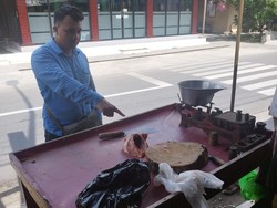 Terkuak! Ini Wanita Maling Uang Bakul Ayam di Bantul yang Terekam CCTV