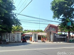 Portal Otomatis Pasar Kebonagung Bikin Pengunjung Bayar Parkir Dobel