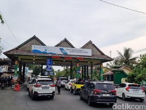 Tarif Retribusi Pantai di Bantul Bakal Naik Jadi Rp 15 Ribu Tahun Ini Tarif Retribusi Pantai di Bantul Bakal Naik Jadi Rp 15 Ribu Tahun Ini