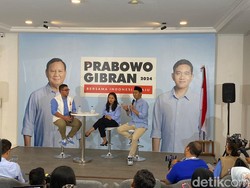 TKN Launching Platform AI Selfie Bareng Prabowo dan Gibran
