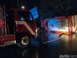 Mobil Damkar Boyolali Terguling di Pertigaan Ngangkruk, 3 Luka
